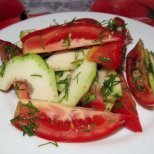 Салат из помидоров и кабачков