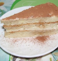 Бисквитный торт со сливочным желе