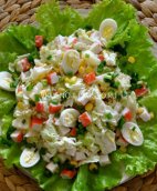 Крабовый салат с ананасом “Легкость”