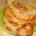 Гренки из хлеба со сливочным маслом