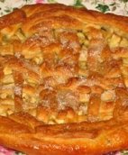 Пирог с яблоками из слоёного теста