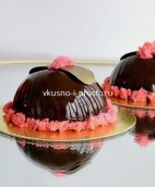 Муссовые пирожные с зеркально-шоколадной глазурью