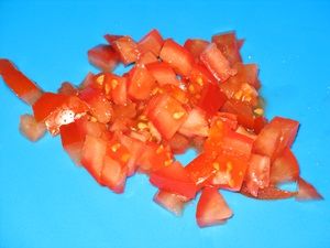 помидоры для омлета с креветками