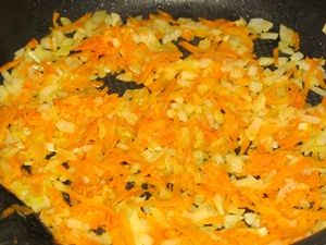 пассеровка морковки и лука