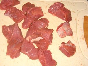 порционные кусочки мяса для шашлыка