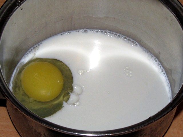 молоко с яйцом
