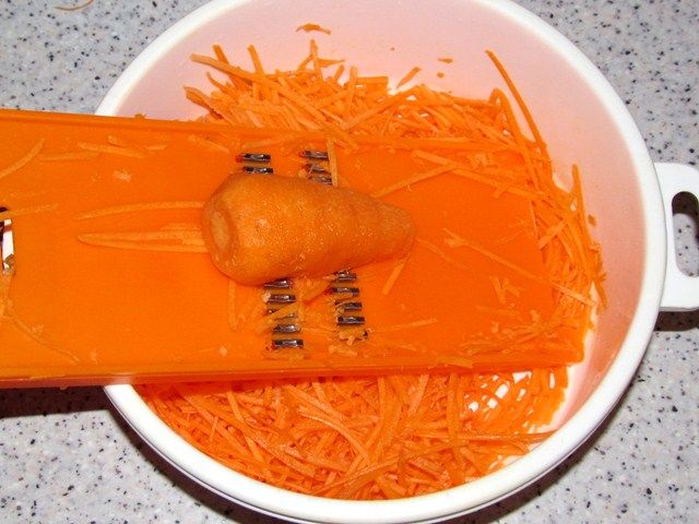 измельчение морковки в соломку