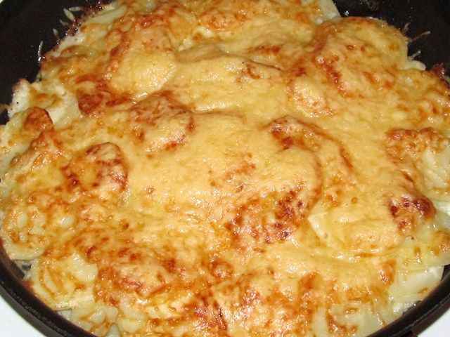 Картошка с сыром в сметане в духовке