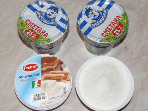 Ингредиенты для крема с маскарпоне и сметаной
