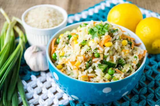 рисовый салат с овощами