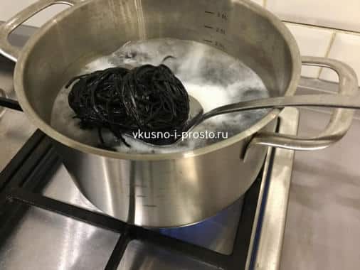 Как варить черные макароны