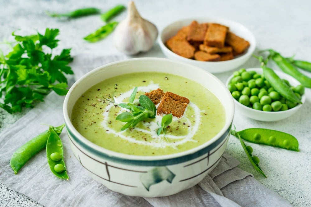 Крем суп из брокколи и зеленого горошка