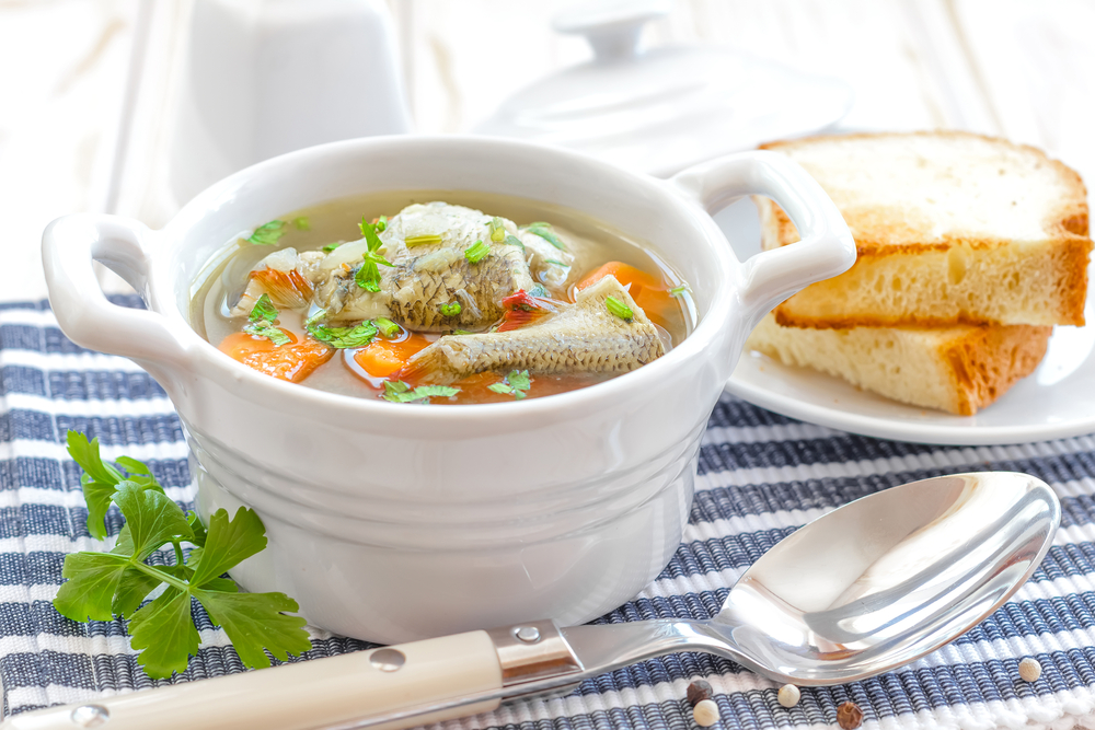 Суп из белой рыбы с картофелем в духовке